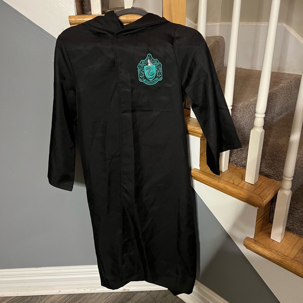 Harry Potter Black Hooded Robe with Green Slytherin Crest, Large C/ XS Adult